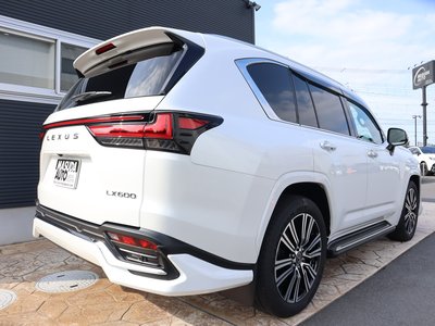 صورة 7 لـ 2025 Lexus LX