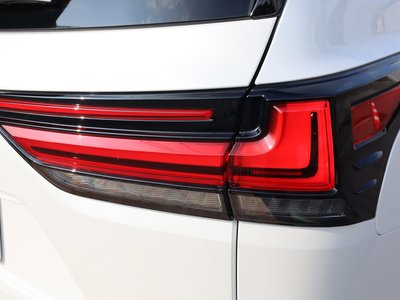 2025 Lexus LX — миниатюра 76
