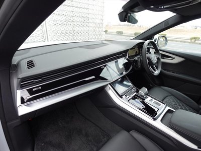 صورة مصغرة 15 لـ 2024 AUDI Q8
