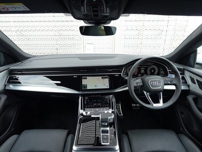 2024 AUDI Q8 — фото 6