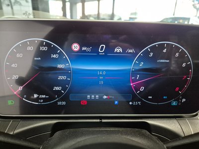 MERCEDES-BENZ C-CLASS - 8