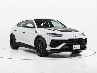 LAMBORGHINI URUS - 1