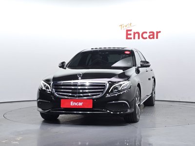 MERCEDES-BENZ E-CLASS - 2