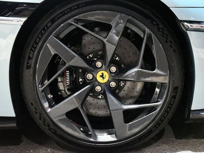 FERRARI 12 CILINDRI - 7