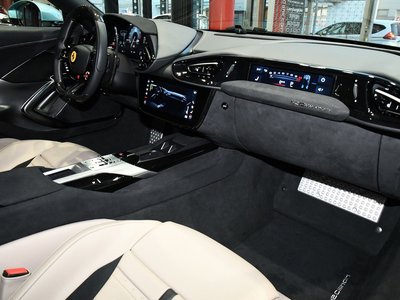 FERRARI 12 CILINDRI - 3