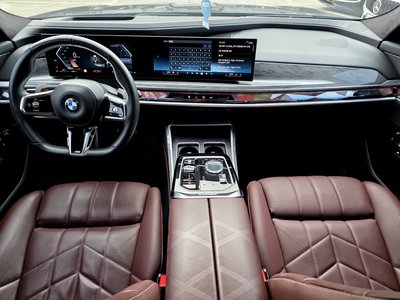 BMW 7 SERIES - 9