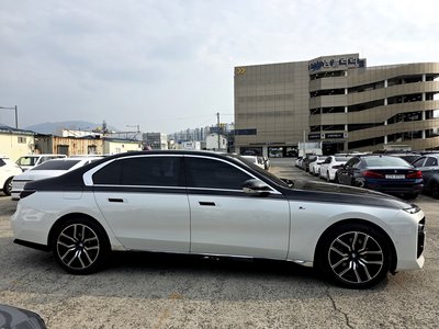 BMW 7 SERIES - 5