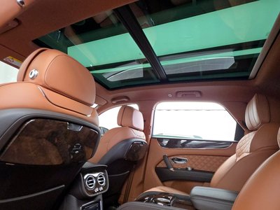 صورة مصغرة 18 لـ 2017 Bentley BENTAYGA