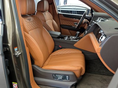 صورة مصغرة 11 لـ 2017 Bentley BENTAYGA