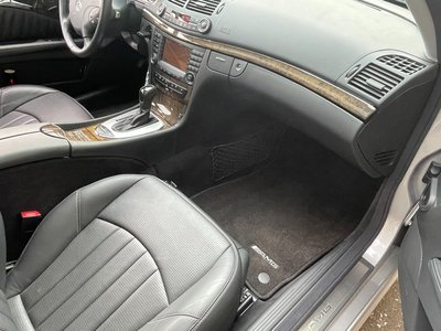 MERCEDES-BENZ E-CLASS - 9