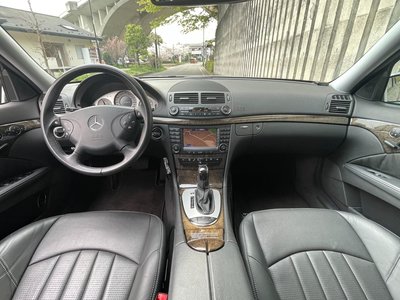 MERCEDES-BENZ E-CLASS - 4