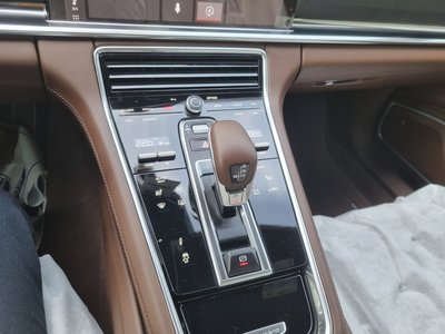PORSCHE PANAMERA - 9