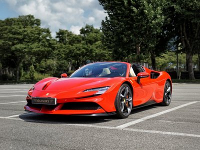 FERRARI SF90 SPIDER