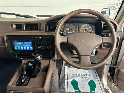 TOYOTA LAND CRUISER 80 - 4