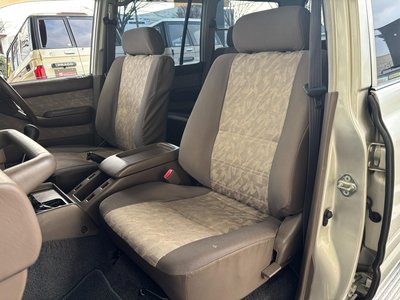 TOYOTA LAND CRUISER 80 - 9