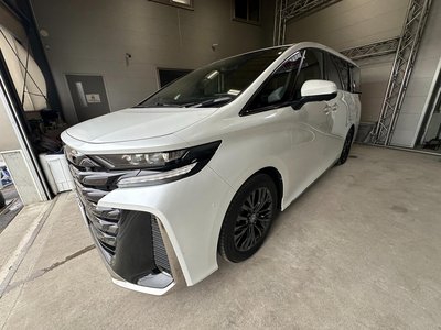 TOYOTA VELLFIRE - 1