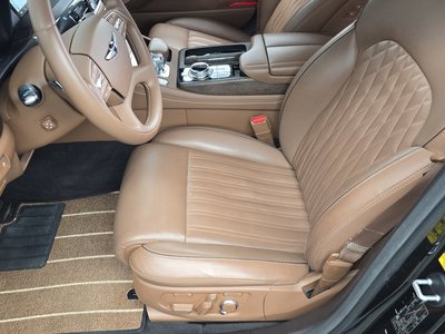 2018 Genesis G90 thumbnail 31