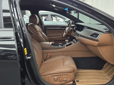 2018 Genesis G90 thumbnail 16