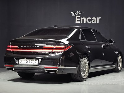 صورة 3 لـ 2018 Genesis G90