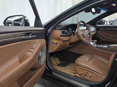 2018 Genesis G90 thumbnail 13