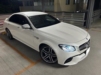 MERCEDES-BENZ E-CLASS - 2