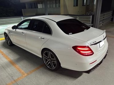 MERCEDES-BENZ E-CLASS - 3