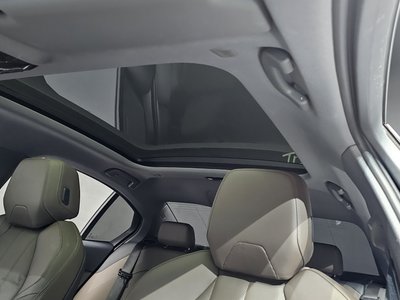 2024 BMW 5 SERIES — миниатюра 32