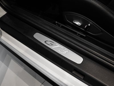 2016 Porsche 911 — миниатюра 22