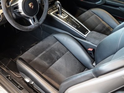 2016 Porsche 911 — миниатюра 17