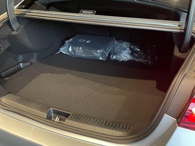 MERCEDES-BENZ E-CLASS - 6