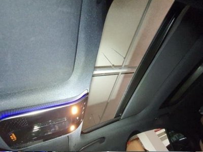 MERCEDES-BENZ E-CLASS - 9