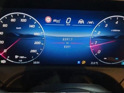MERCEDES-BENZ E-CLASS - 2