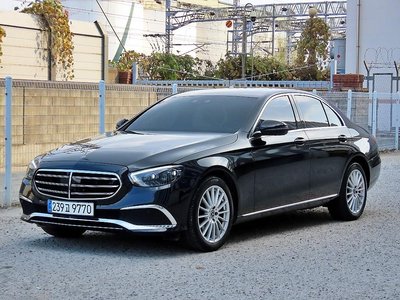 MERCEDES-BENZ E-CLASS - 4