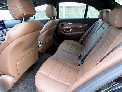 MERCEDES-BENZ E-CLASS - 7