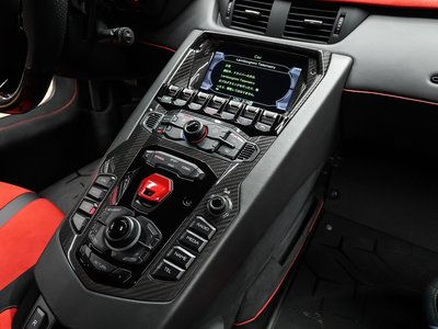 صورة مصغرة 16 لـ 2021 Lamborghini AVENTADOR