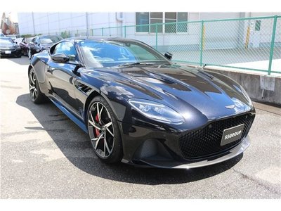 ASTON MARTIN DBS - 8