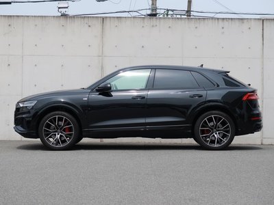 2023 AUDI Q8 photo 4