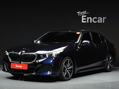 BMW 5 SERIES - 1