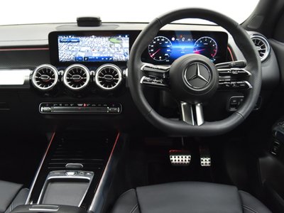 MERCEDES-BENZ GLB - 9