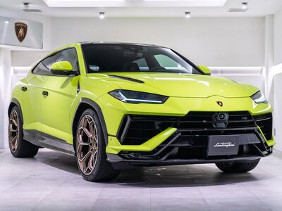 LAMBORGHINI URUS - 3