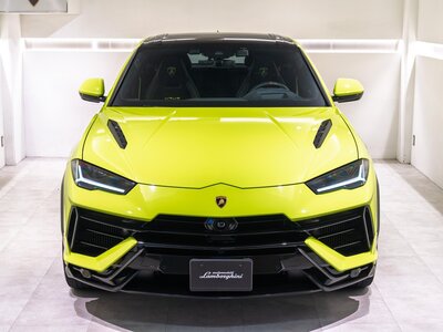 LAMBORGHINI URUS - 7