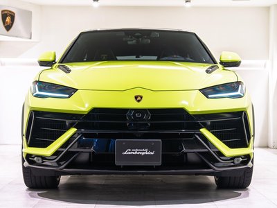 LAMBORGHINI URUS - 8