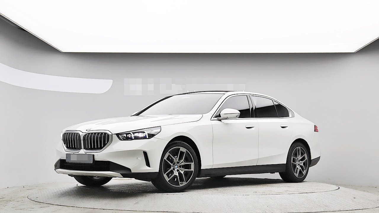 BMW 5 SERIES - View 1