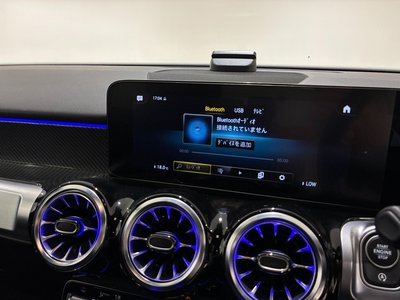 MERCEDES-BENZ GLB - 10