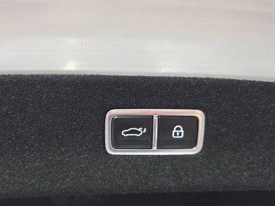 2024 Genesis G90 (RS4) thumbnail 29