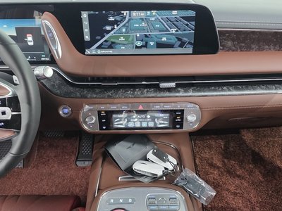 2024 Genesis G90 (RS4) thumbnail 21
