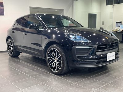 PORSCHE MACAN - 3