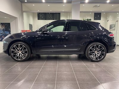 PORSCHE MACAN - 8