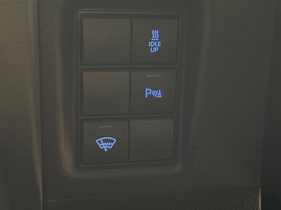 TOYOTA LAND CRUISER PRADO - 8