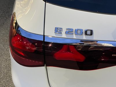 MERCEDES-BENZ E-CLASS - 10